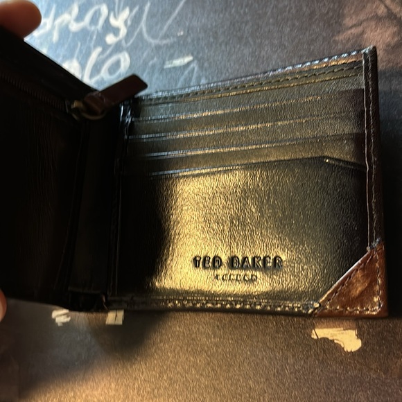 Ted baker men’s wallet - Picture 2 of 3